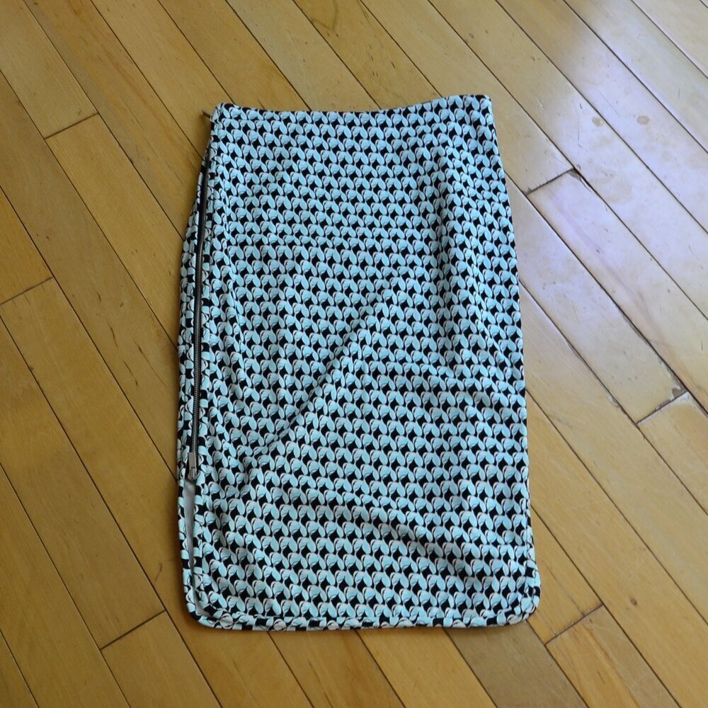 Diane von Furstenberg Blue & Black Geometric Print Side Zip "Noemi" Skirt Size 2